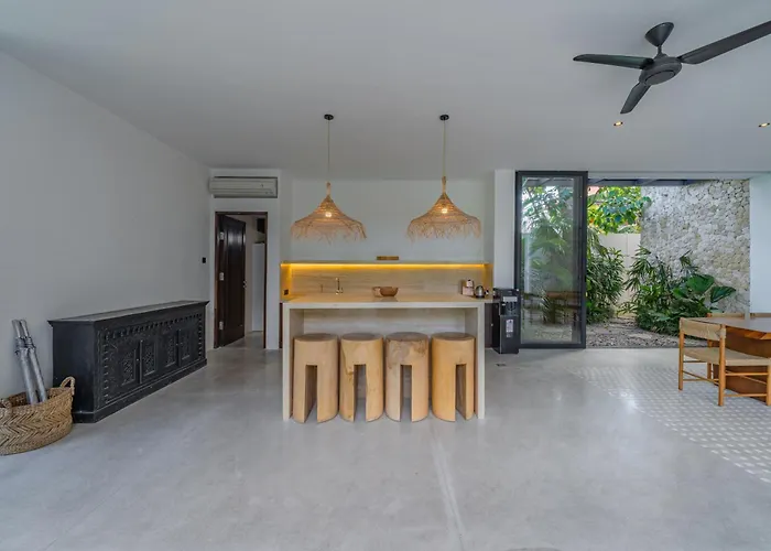 Villa Kadera - 4br Stunning 4 Mins From The *