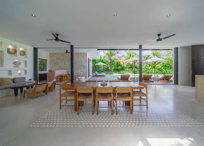 Kadera - 4br Stunning 4 Mins From The Villa Canggu (Bali)